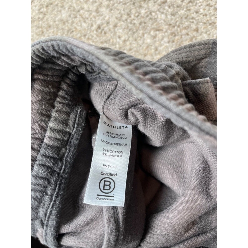 Athleta Women's Camo Farallon Shorts Size 4 Elastic‎ Waist With Pockets - Picture 3 of 5